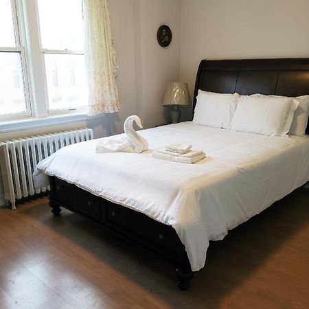 Apartamento Cozy Private Rm Heart Of North York Free Parking Full Kitchen Close To Downtown Toronto Exterior foto