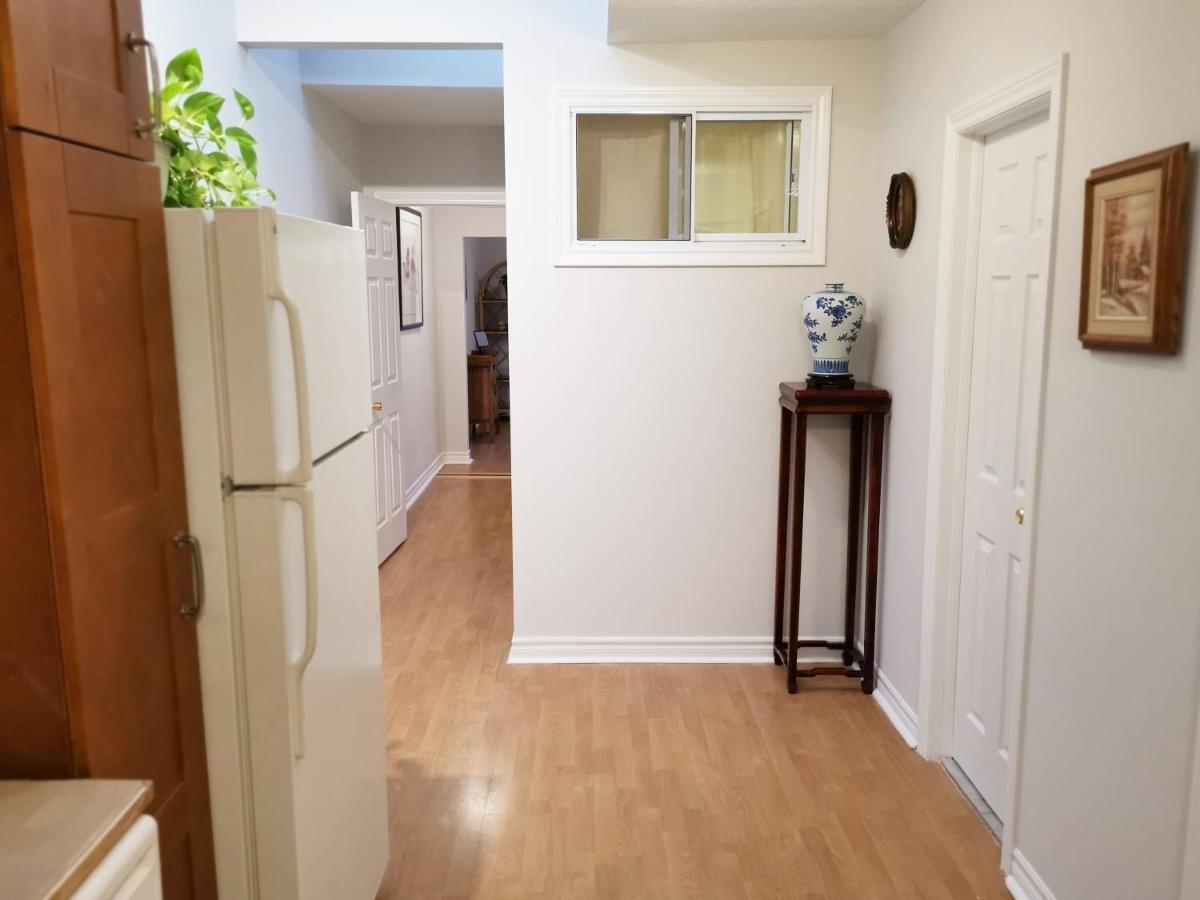 Apartamento Cozy Private Rm Heart Of North York Free Parking Full Kitchen Close To Downtown Toronto Exterior foto